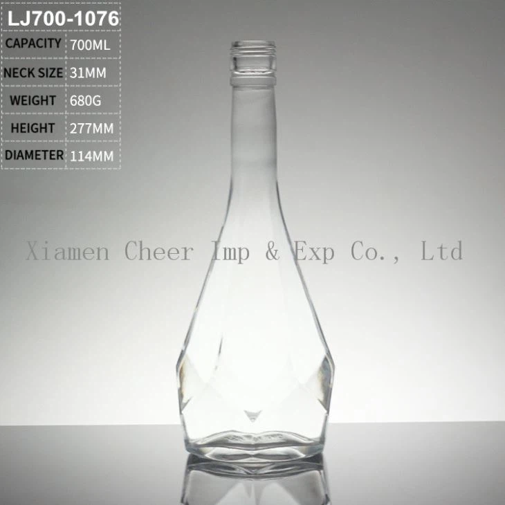 700 ml de garrafa de espelho de vidro em forma de diamante